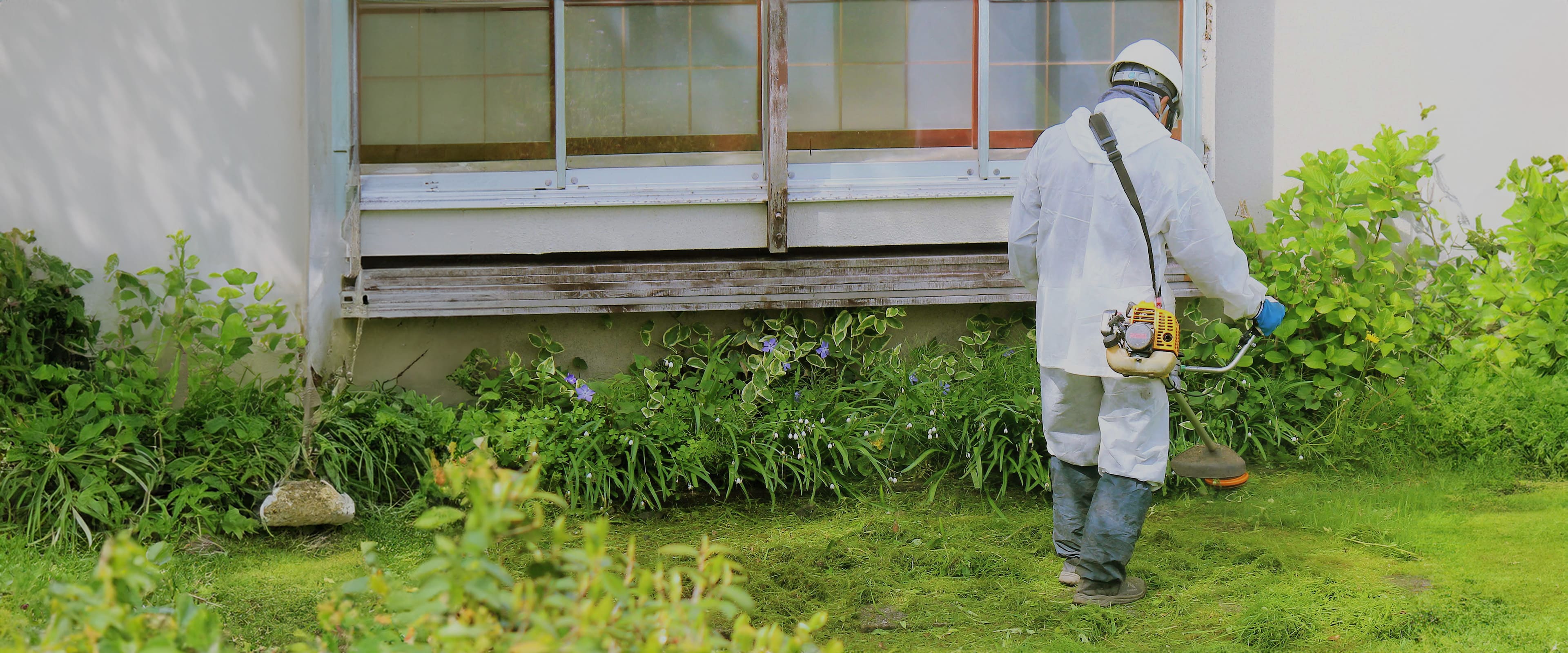 お家の全面草刈り